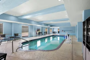 Holiday Inn Express & Suites Morrilton by IHG - Pool
