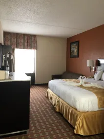 Baymont by Wyndham Cincinnati Sharonville - Chambre