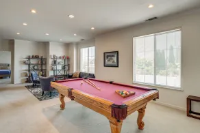 Pool Table & Home Gym! Manteca Group Getaway - Innvendig