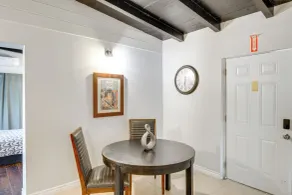 Hike & Explore: Studio Stay in Frazier Park - Interiør