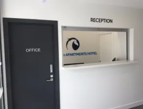 Whitehorse Apartment Hotel - Reception