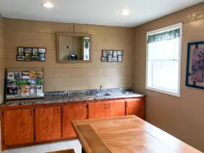 Summers Inn - Lobby