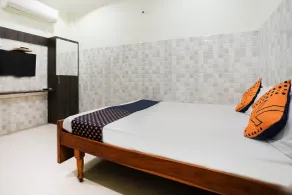 Super Hotel O Sridhar - Room