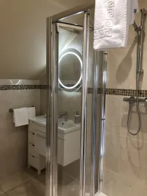 Teach Cruachan Large-Group Holiday Home - Baño