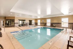Comfort Suites Liberal North - Piscine