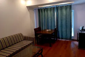 Q Saina's S K Regency - Chambre