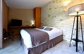 Hôtel Restaurant Logis Le Relais du Vivarais - Rom