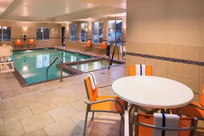 Holiday Inn Express & Suites Pittsburg by IHG - Pool