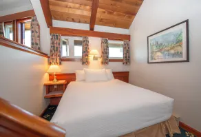 Painter's Lodge  - Chambre