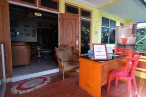 RedDoorz near Mangrove Forest Kupang - Réception
