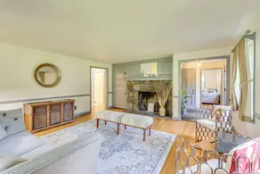 Spacious East Haddam Retreat w/ Private Pool! - Innenbereich