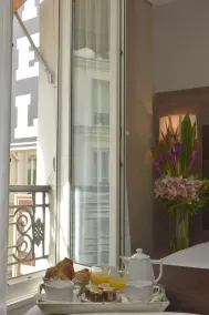 Unic Renoir Saint Germain - Restaurant