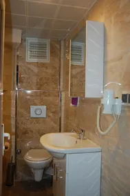 Göznur Otel - Bathroom