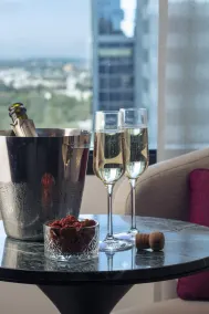 Next Hotel Melbourne, Curio Collection by Hilton - Room