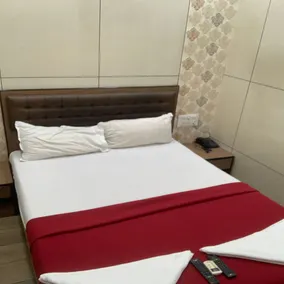 Hotel Royal Residency - Chembur - Room