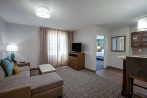Staybridge Suites - Gilbert - East Mesa by IHG - Værelse