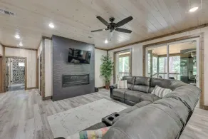 Family-friendly Broken Bow Home w/ Deck & Grill! - Innenbereich