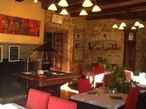 Logis Hotels- Auberge de la Tour - Hôtel et restaurant - Restaurante