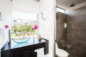 Eco Star Hotel - Bathroom