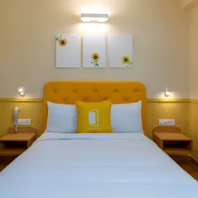 Bloom Hotel - HITEC City - Room