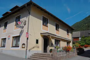 Frühstückspension Kirchenwirt - Overnatningsstedets facade