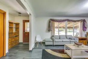 Monroeville Vacation Rental ~ 3 Mi to Boyce Park! - Interiör