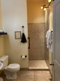 Water Street Inn - Bathroom