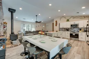 Renovated Pioneer Home in Serene Wooded Setting! - Interiør