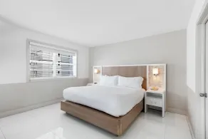 The Townhouse Hotel - Room