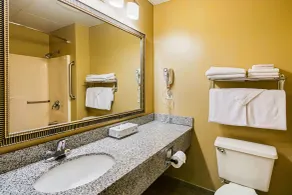Quality Inn Fairmont - Salle de bain