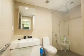 Saigon City View Apartment & Pool - Bathroom