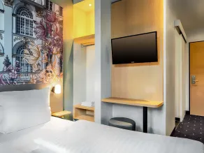 B&B Hotel München-Moosach - Chambre