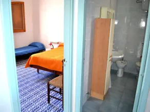 Casa vacanze Nami per sei ospiti con spazio esterno - Camera