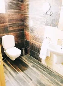 Vibes Hostel & SPA - Baño