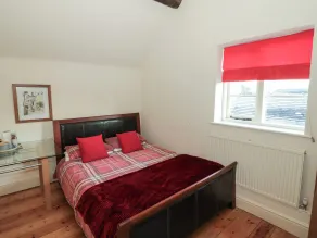 Dunnimere Farm stay with Hot Tub - up to 20 - Habitación