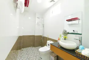 Co Bon Beachside - Bathroom