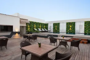 Ramada by Wyndham Ghaziabad Vasundhara - Pool