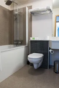 Hotel Jazz - By Keflavik Airport - Reykjavik - Iceland - Bathroom