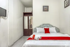 RedDoorz Syariah @ Raya Tajem Maguwo - Habitación
