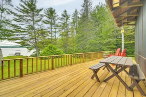 Lakefront Escape w/ Deck & Kayaks in Lovell! - Innvendig