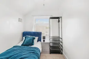 3bed Cozy House Parking Wifi - Værelse
