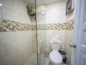 2 Guests 1bed Studio 3min To Beach And Main Street - Bathroom amenities