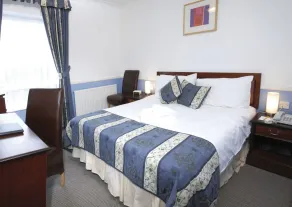 The Dolphin Hotel - Chambre