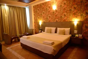 Goa Woodlands Hotel - Room