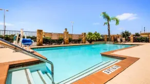 Comfort Suites Seabrook - La Porte - Kemah - Piscina