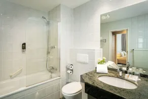 QU Hotel, Trademark Collection by Wyndham - Salle de bain