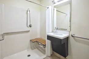 Candlewood Suites Indianapolis Airport by IHG - Baño