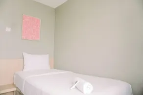 Comfort 2BR at 3rd Floor Baileys Apartment By Travelio - Værelse