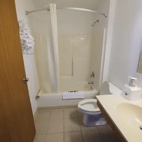 Americas Best Value Inn Charlotte - Badezimmer
