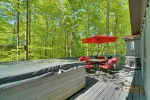 Dale Hollow Hideaway! Cabin w/ Hot Tub - Innvendig